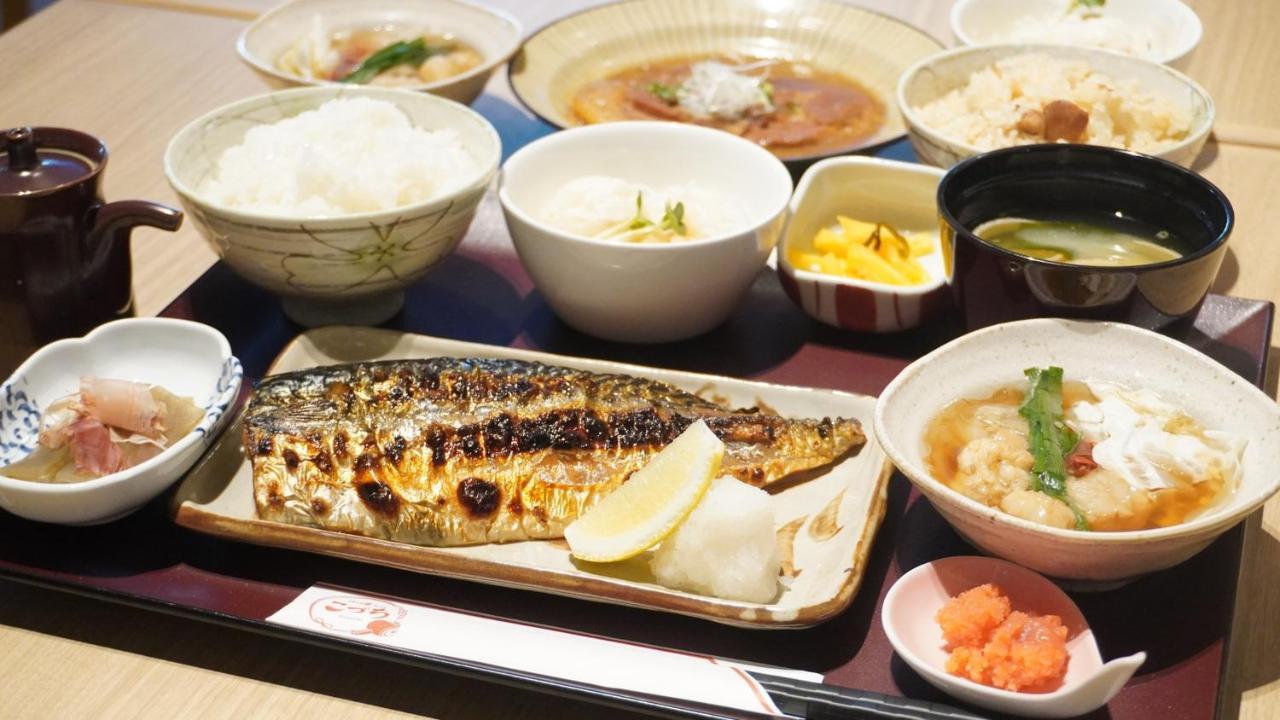 Via Inn Hakataguchi Ekimae Fukuoka  Zewnętrze zdjęcie